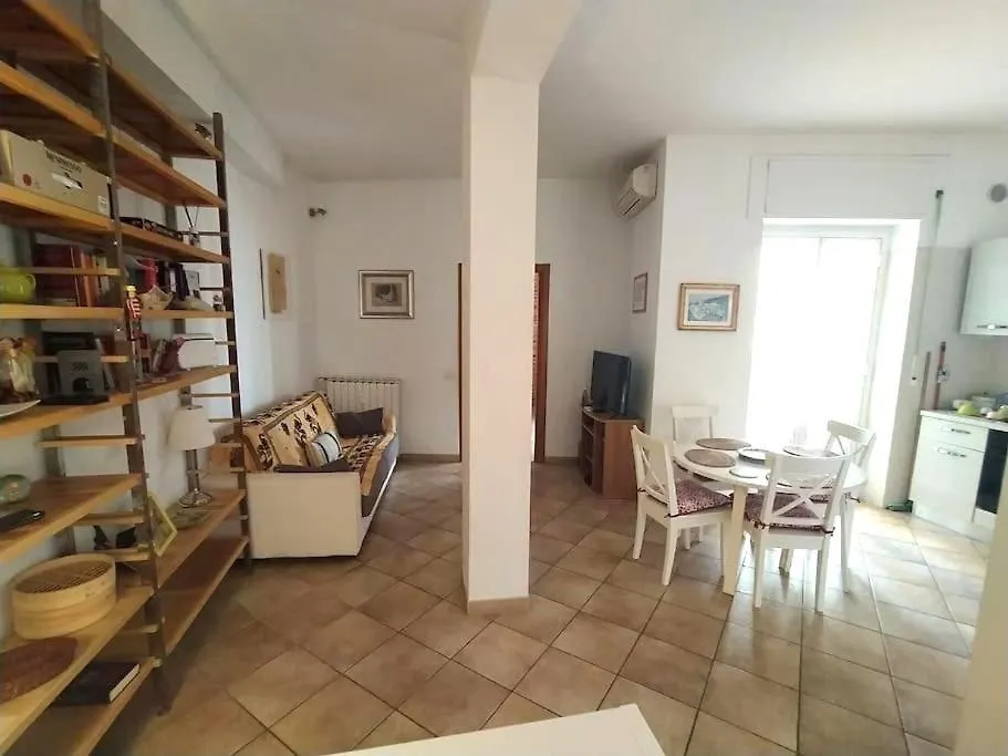 Sea Of Rome - Holiday Home Lido di Ostia 0*,